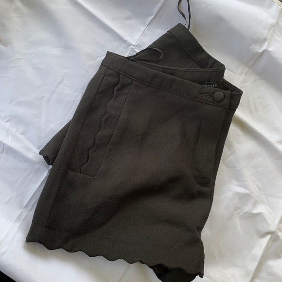 Forever 21 shorts - Picture 4 of 4